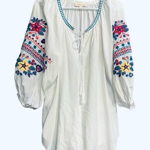 Solitaire Embroidered floral  Boho peasant Blouse Size Large